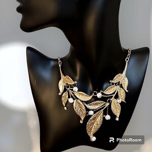 2028 Goldtone Leaf Rhinestone Bib Chain Fairycore Necklace